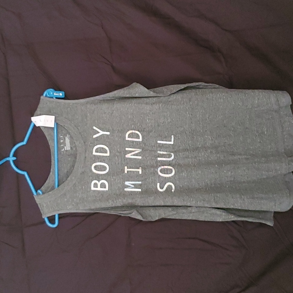 B6 lane Bryant 18/20 living shirt